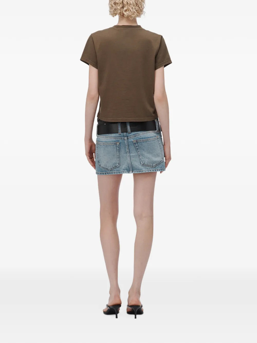 Brown t-shirt, full body view
