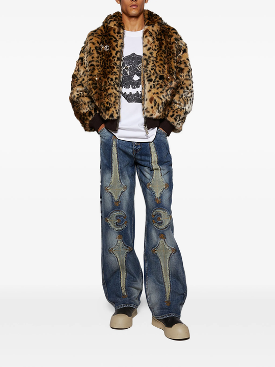 blue jeans , full body view