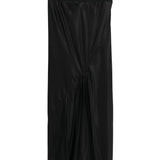 Black skirt, back view