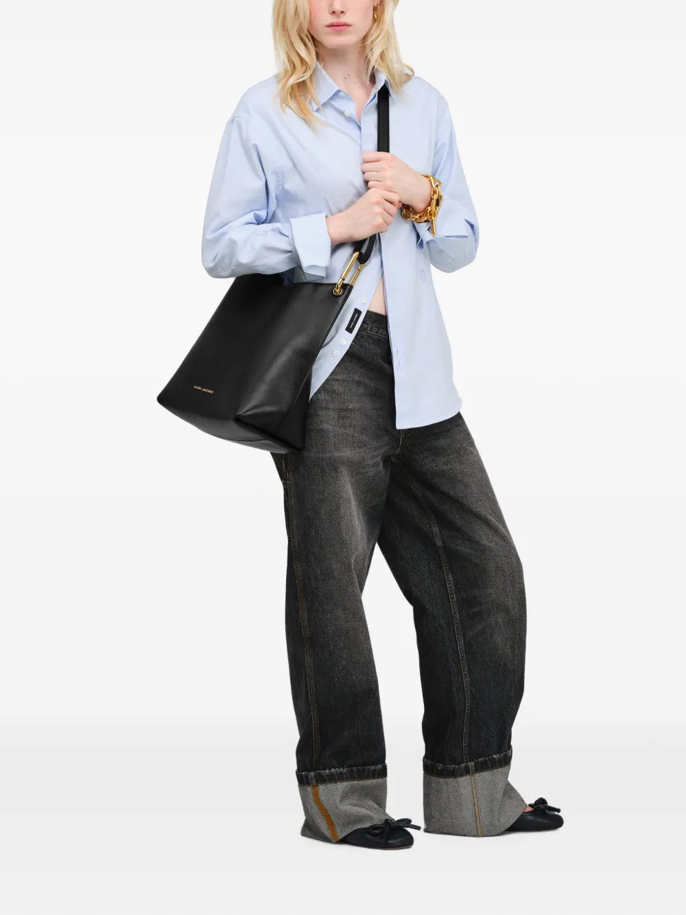 Black bag, full body view