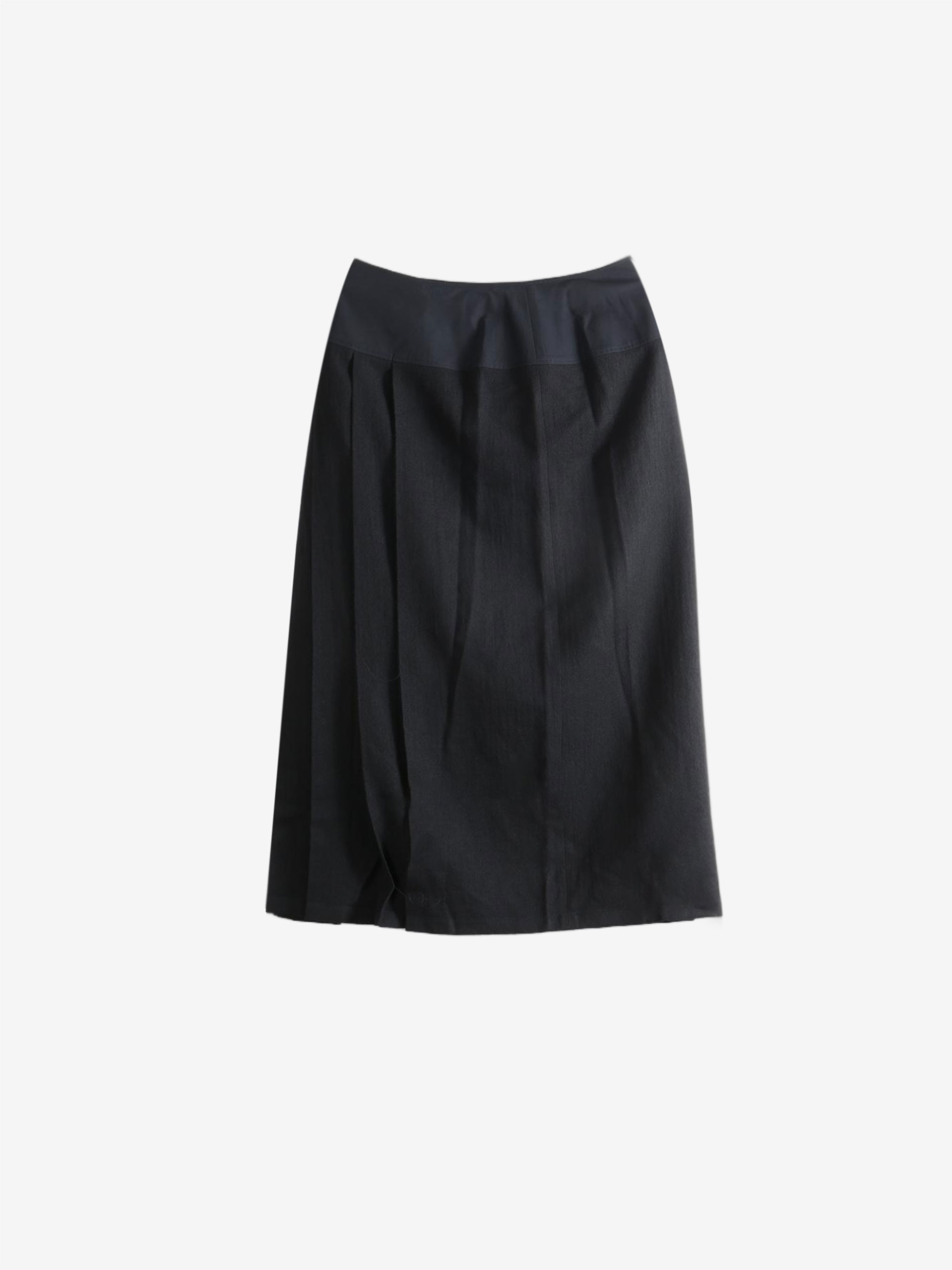 Black knitwear, front view
