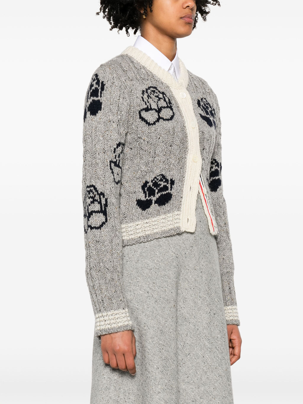 THOM BROWNE - Women Rose Intarsia And Cable Check Cropped Crew Neck Cardigan