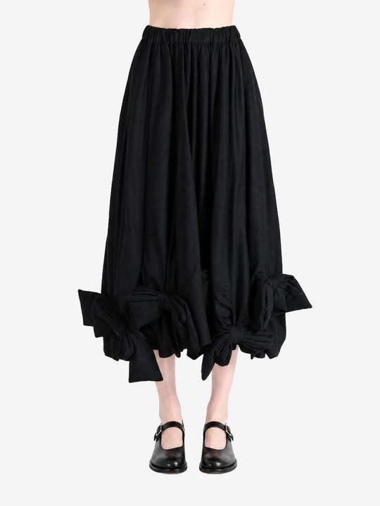 Black skirt, front view
