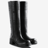 Black boots, front view