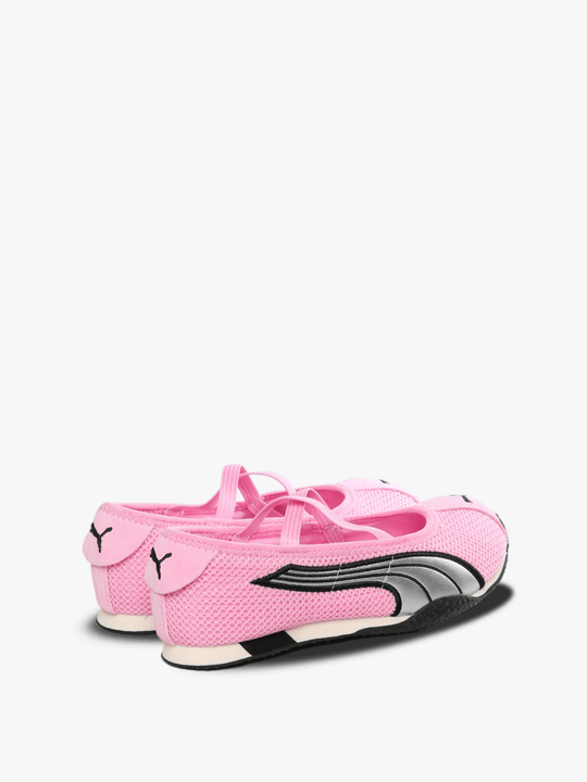 Pink sneakers,back view