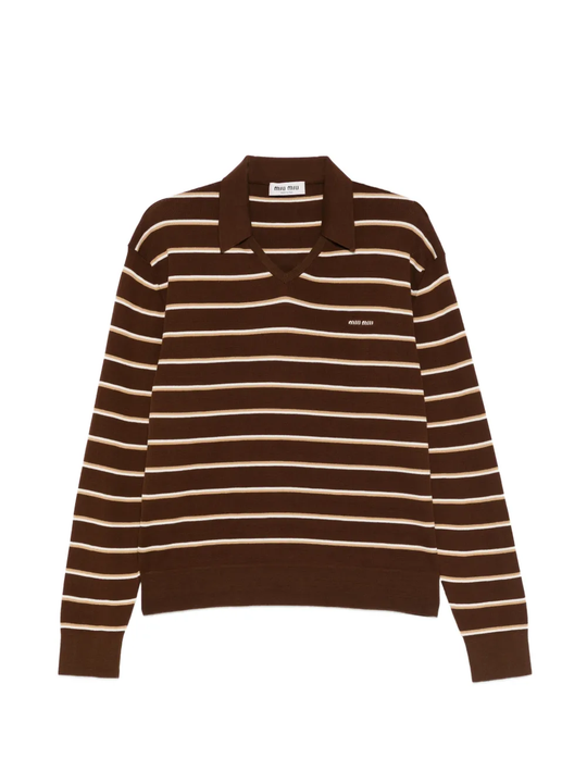 Brown shirt, front view