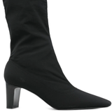 Black boots,front view