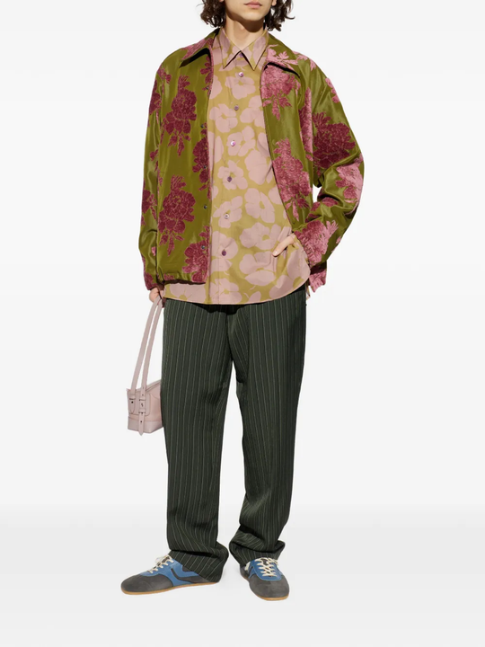 Green pant, full body view