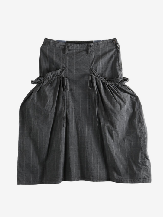 Grey skirt, front view