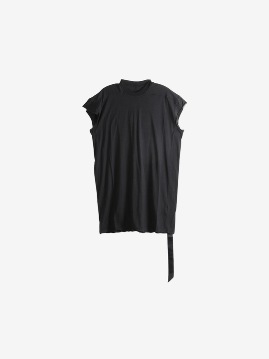 Black t-shirt, front view