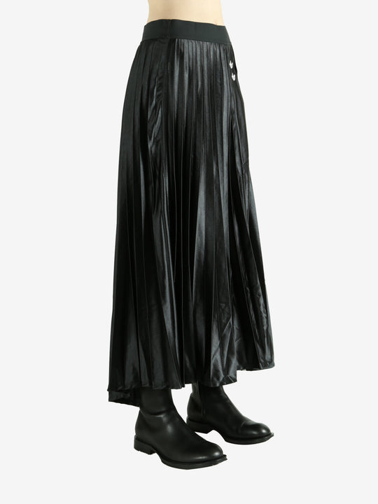 Black skirt worn by a person, showing the skirt's fit