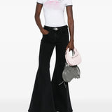 White t-shirt, full body view