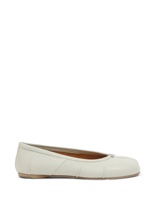 White tabi, front view