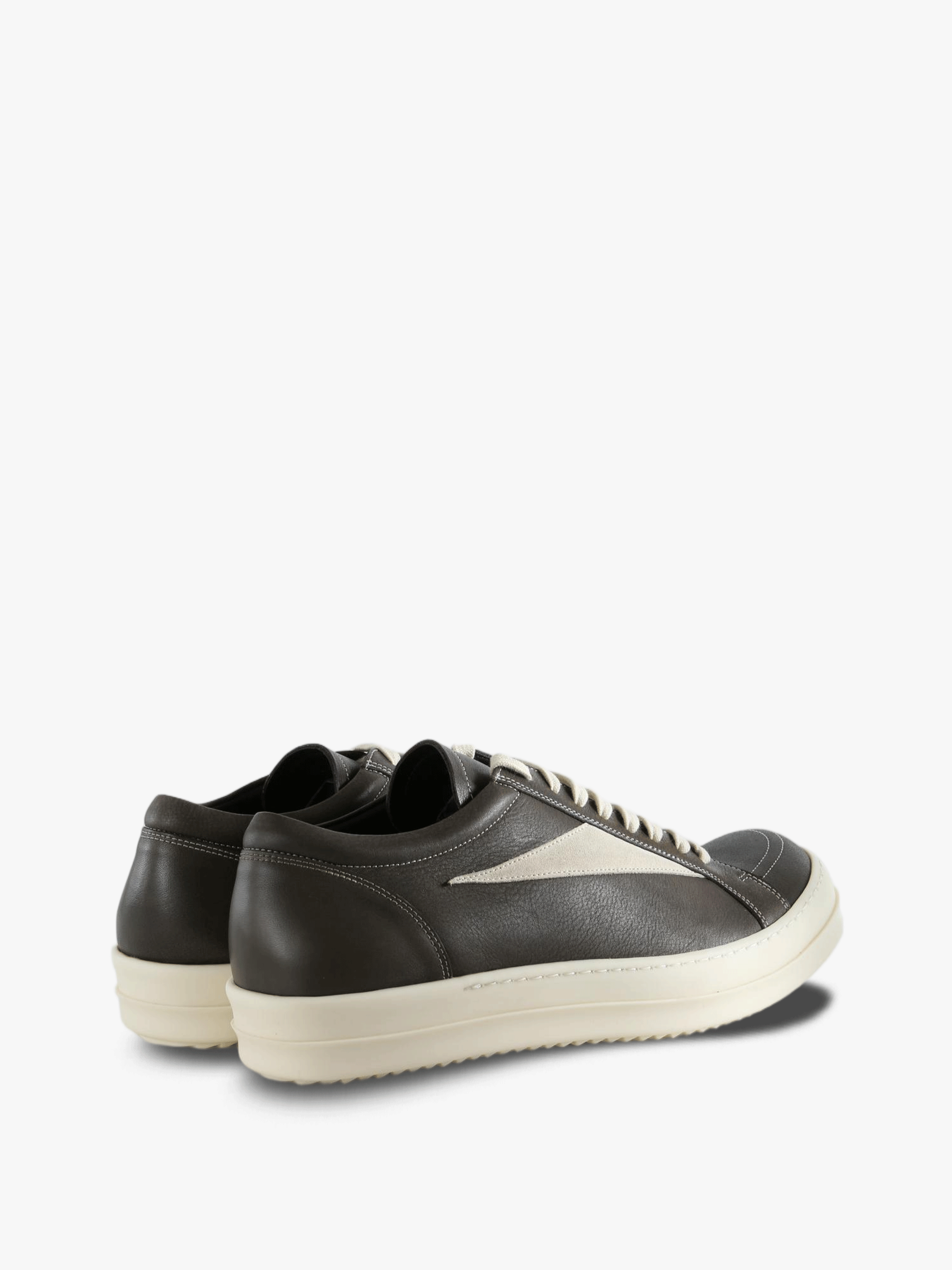 Black shoes, back view