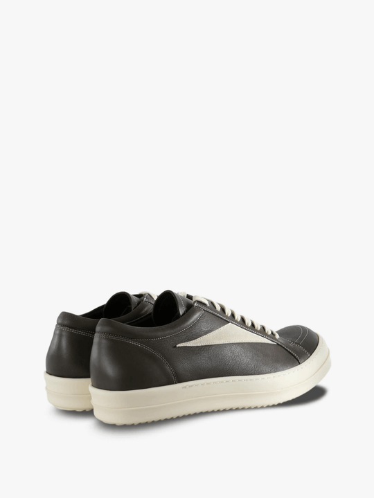 Black shoes, back view