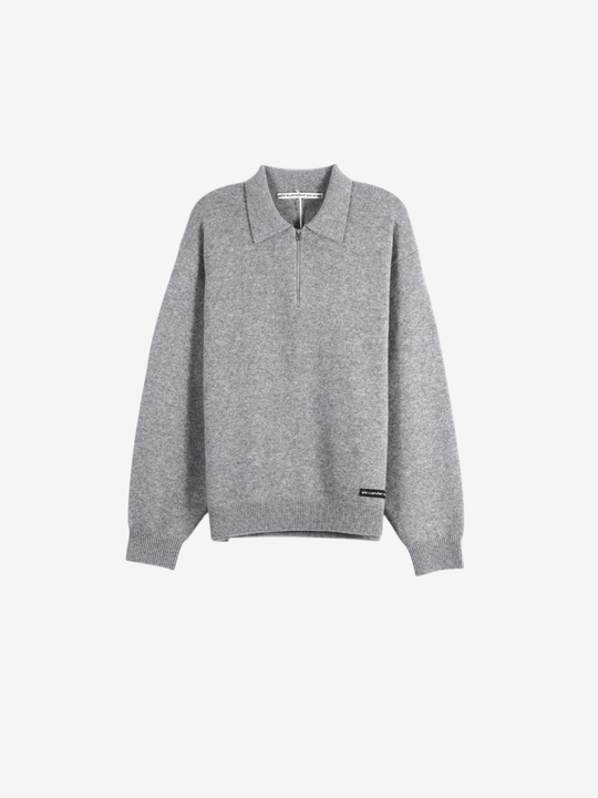 Grey top, front view