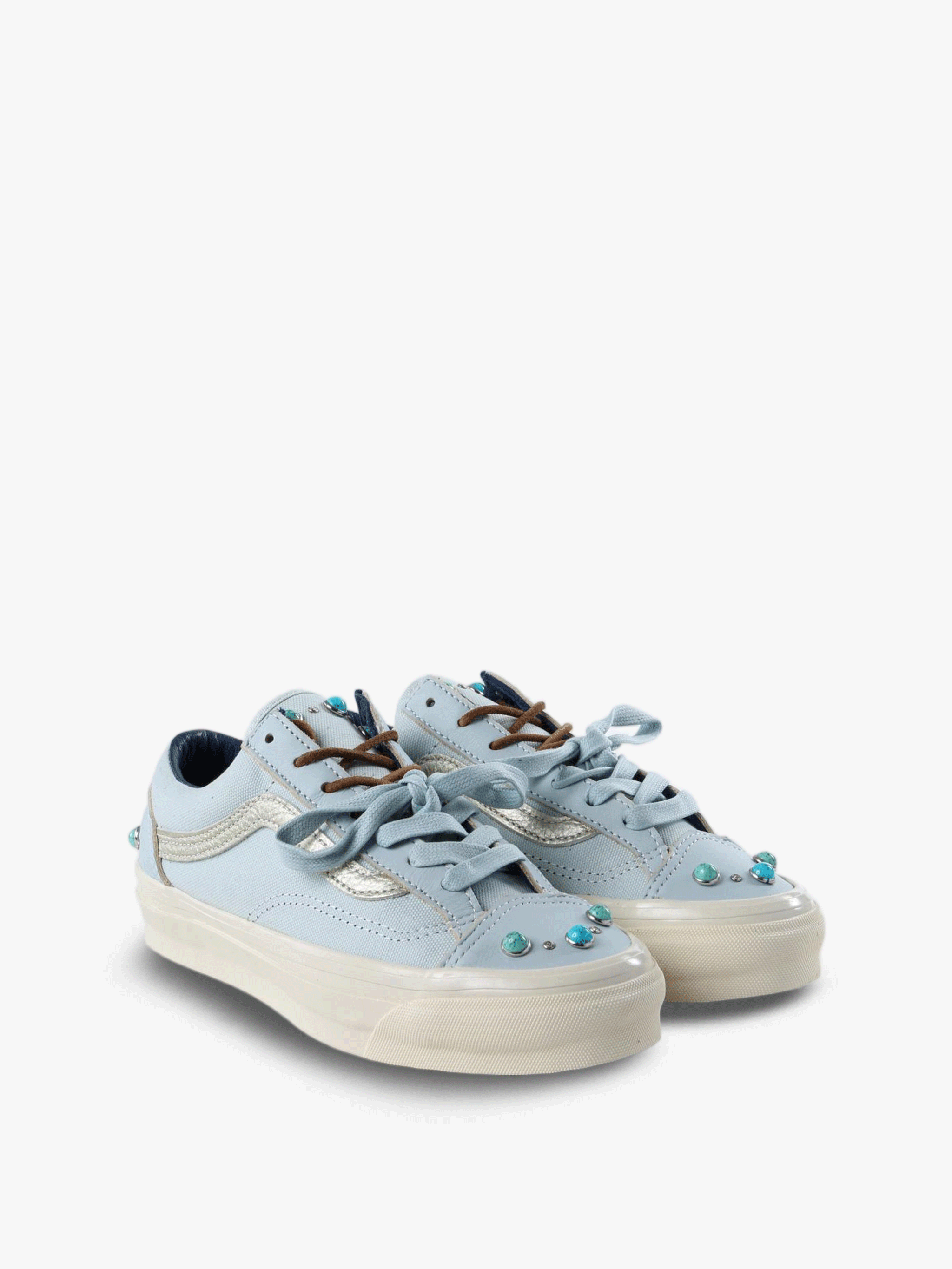 Blue shoes, front view