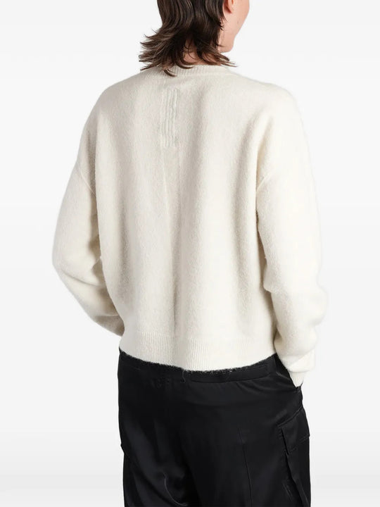 White top, full body view