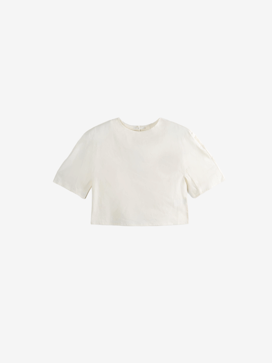White top, front view