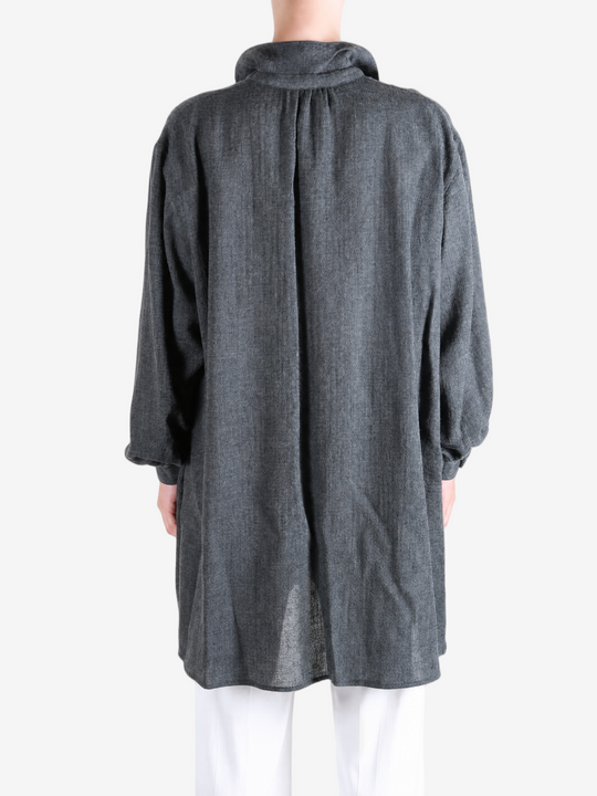 Grey shirt, full body view