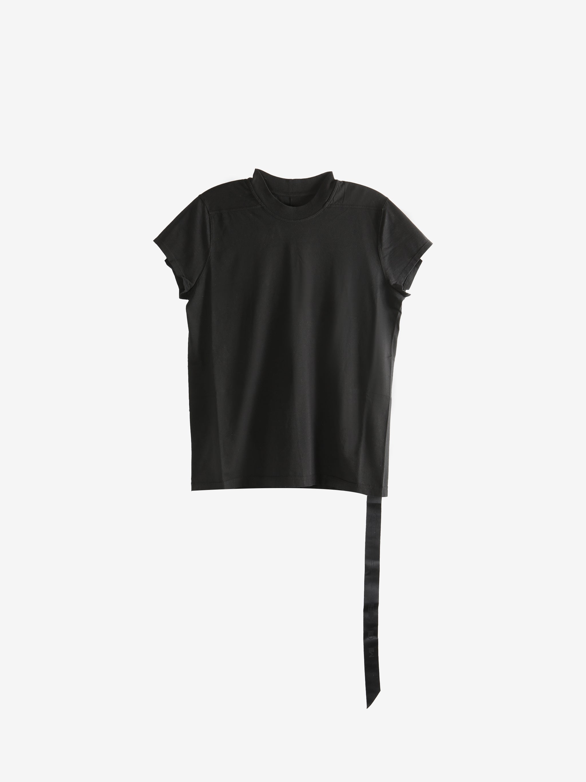 Black t-shirts, front view