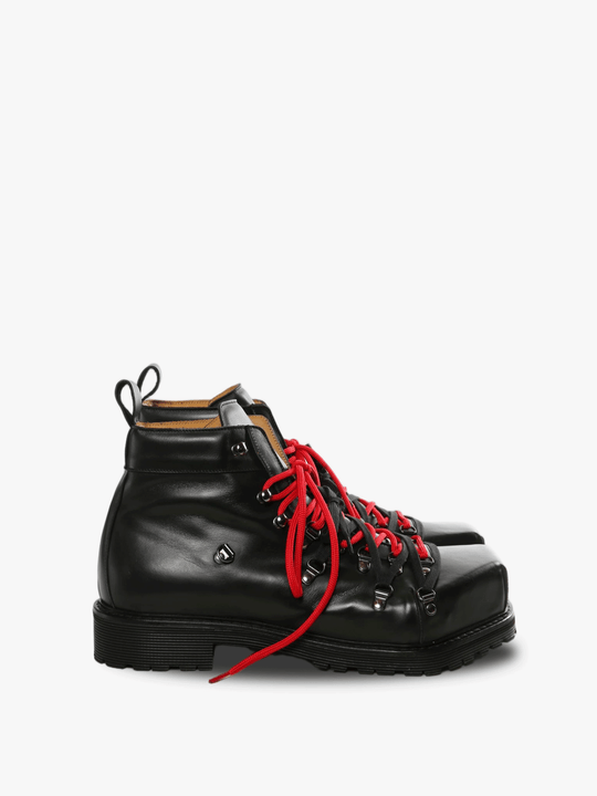 Black boots, front view