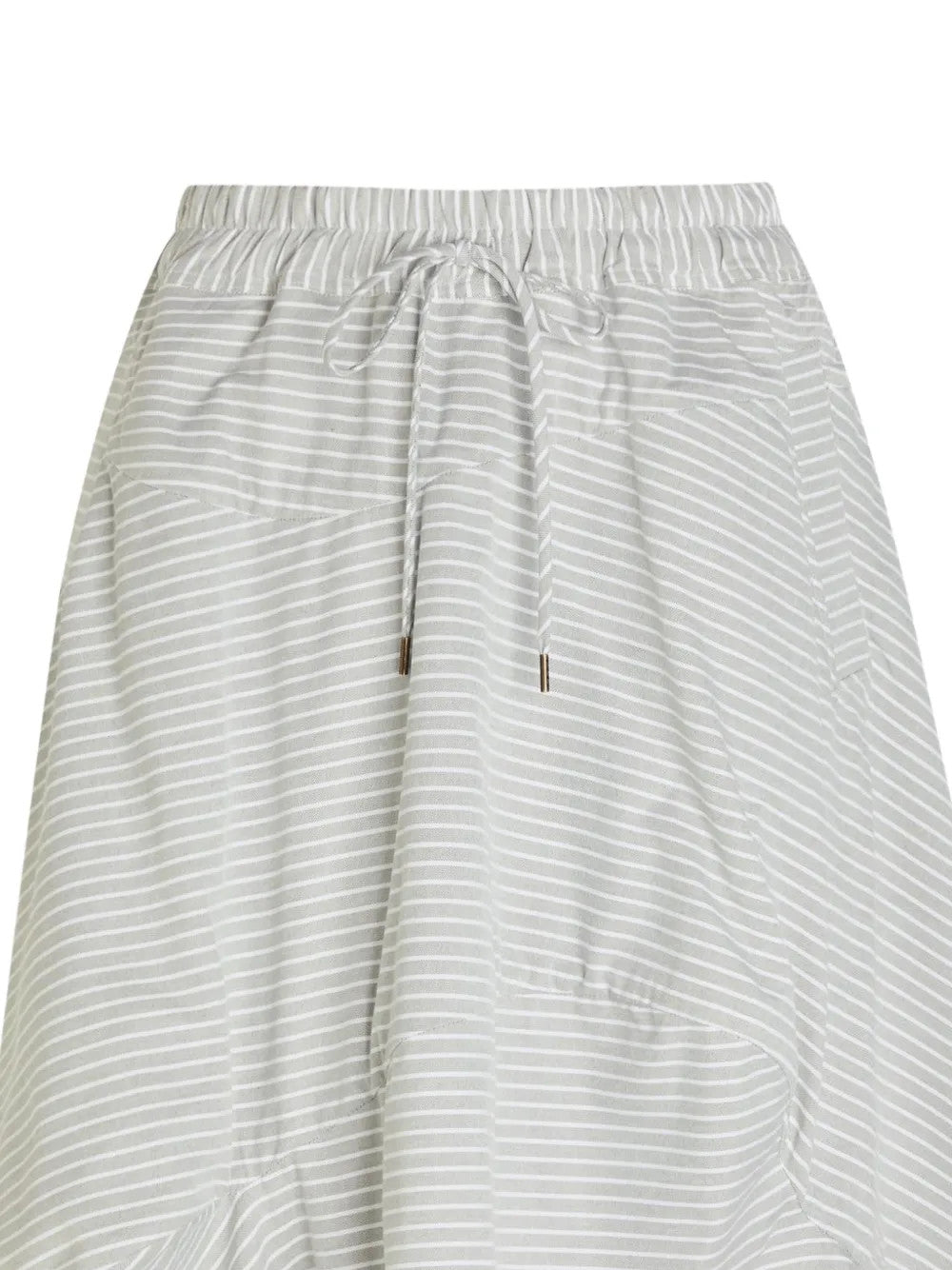 Grey skirt, front view