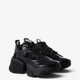 Black shoes, front view