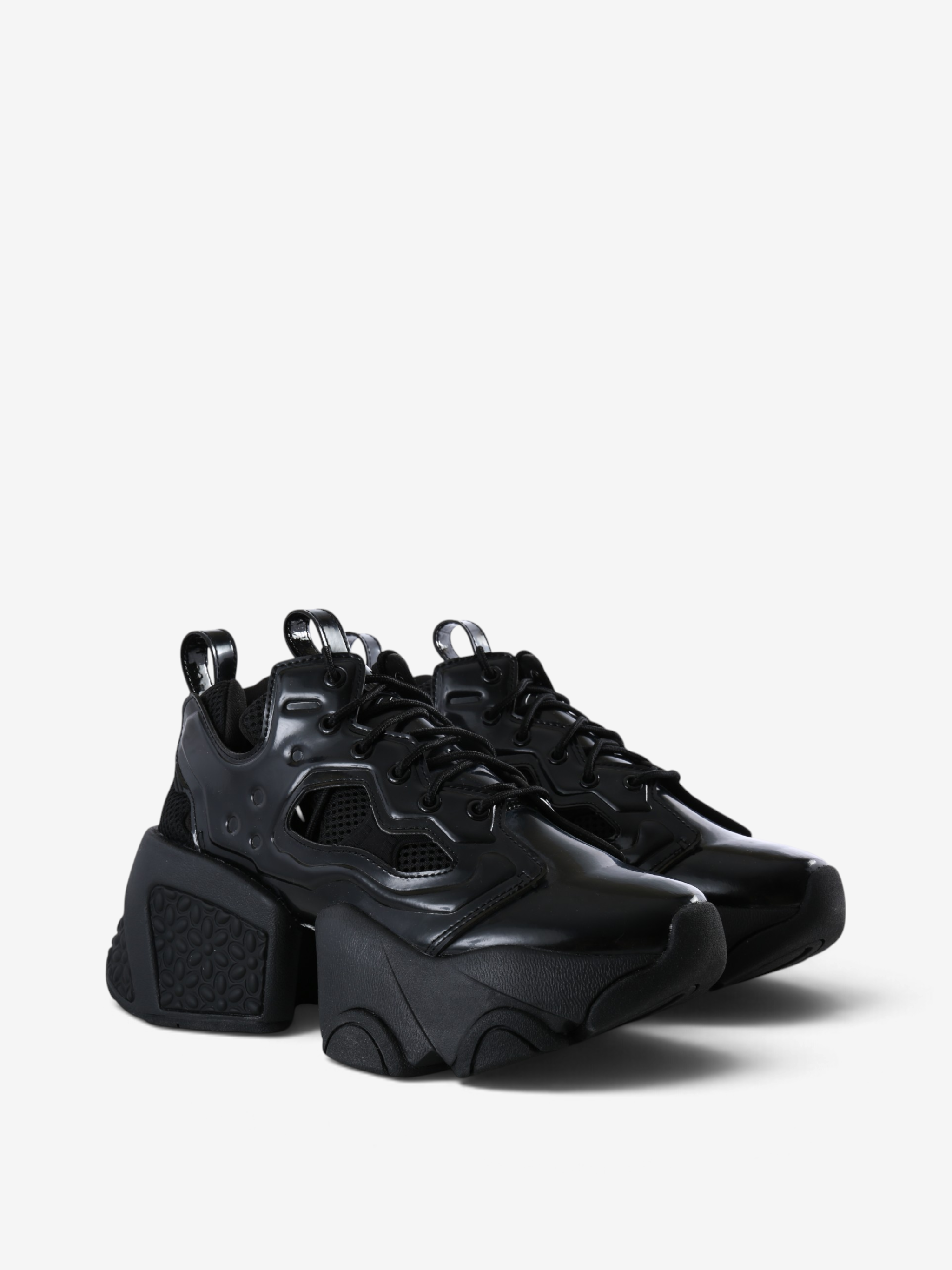 Black shoes, front view