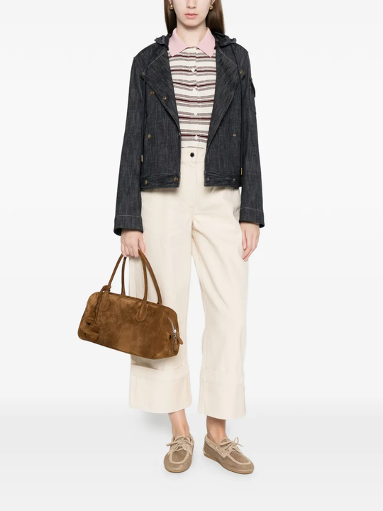 Brown shirt, full body view