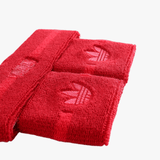 Red accessories, front view