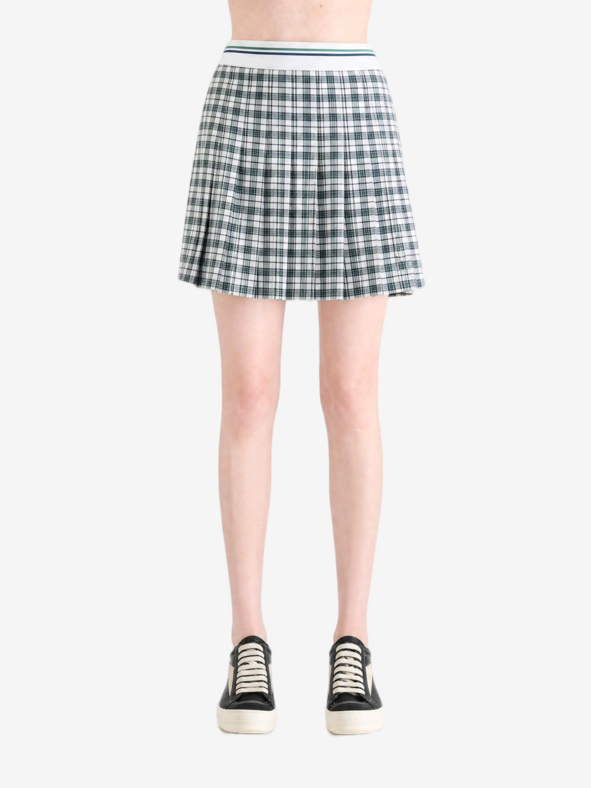 Green skirt, full body view