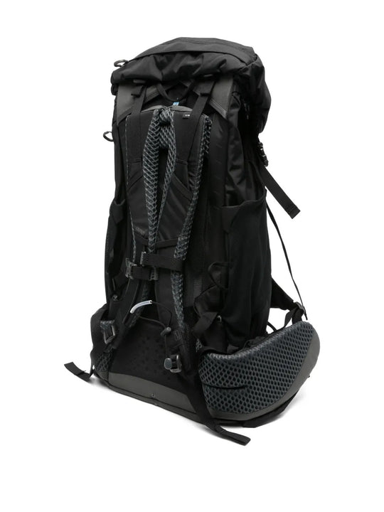 Black bag, back view