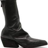 Black boots, front view
