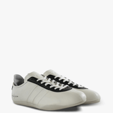 Tan shoes, front view