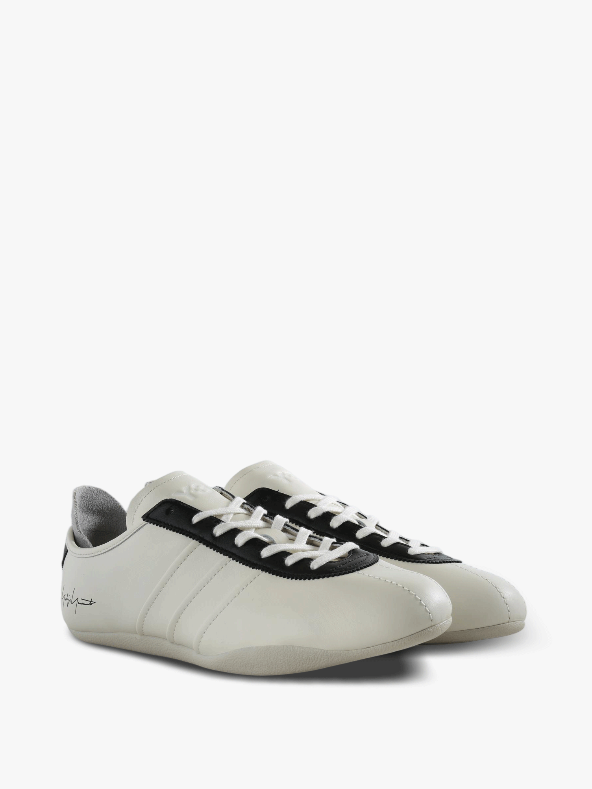Tan shoes, front view