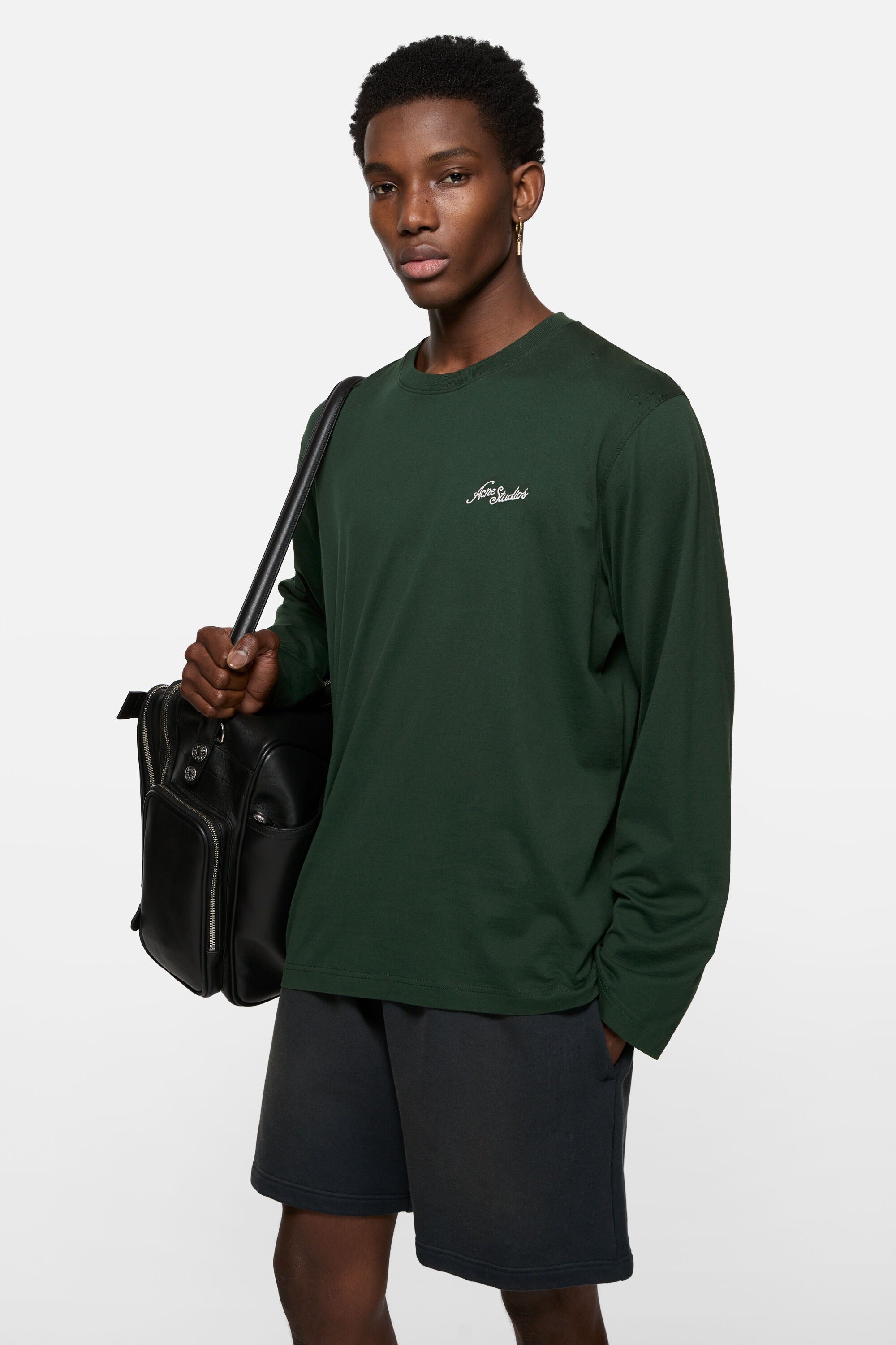 Green t-shirt, full body view