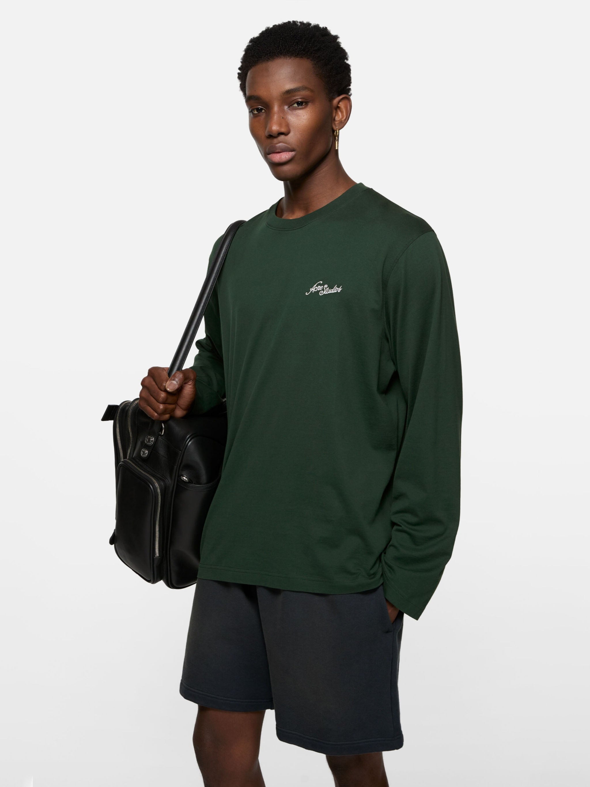 Green t-shirt, full body view