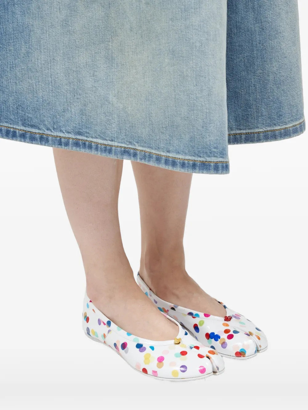 White shoes, front view