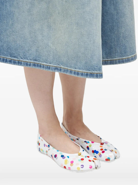 White shoes, front view