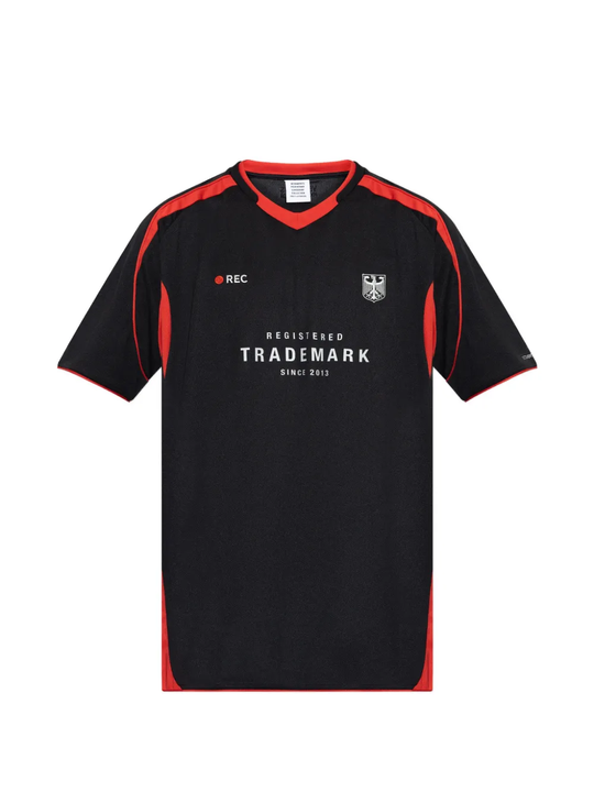 Black t-shirt, front view