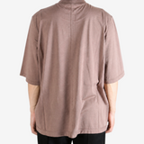 Brown t-shirt, full body view