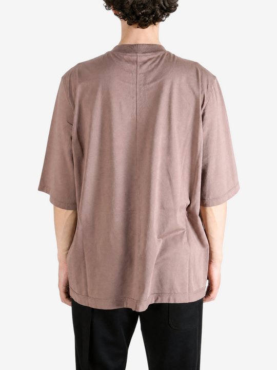 Brown t-shirt, full body view