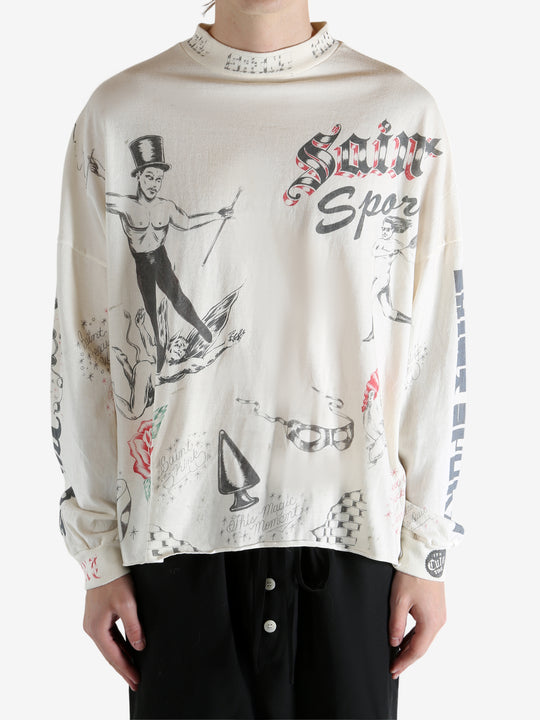 White t-shirts worn by a person, showing the t-shirts fit