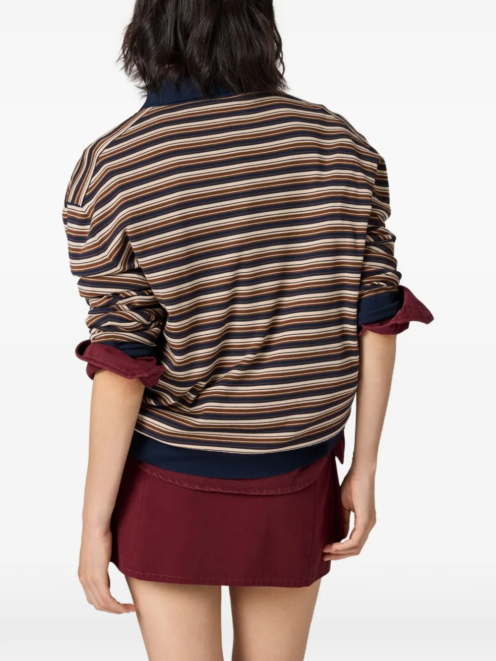 Red shirt, full body view