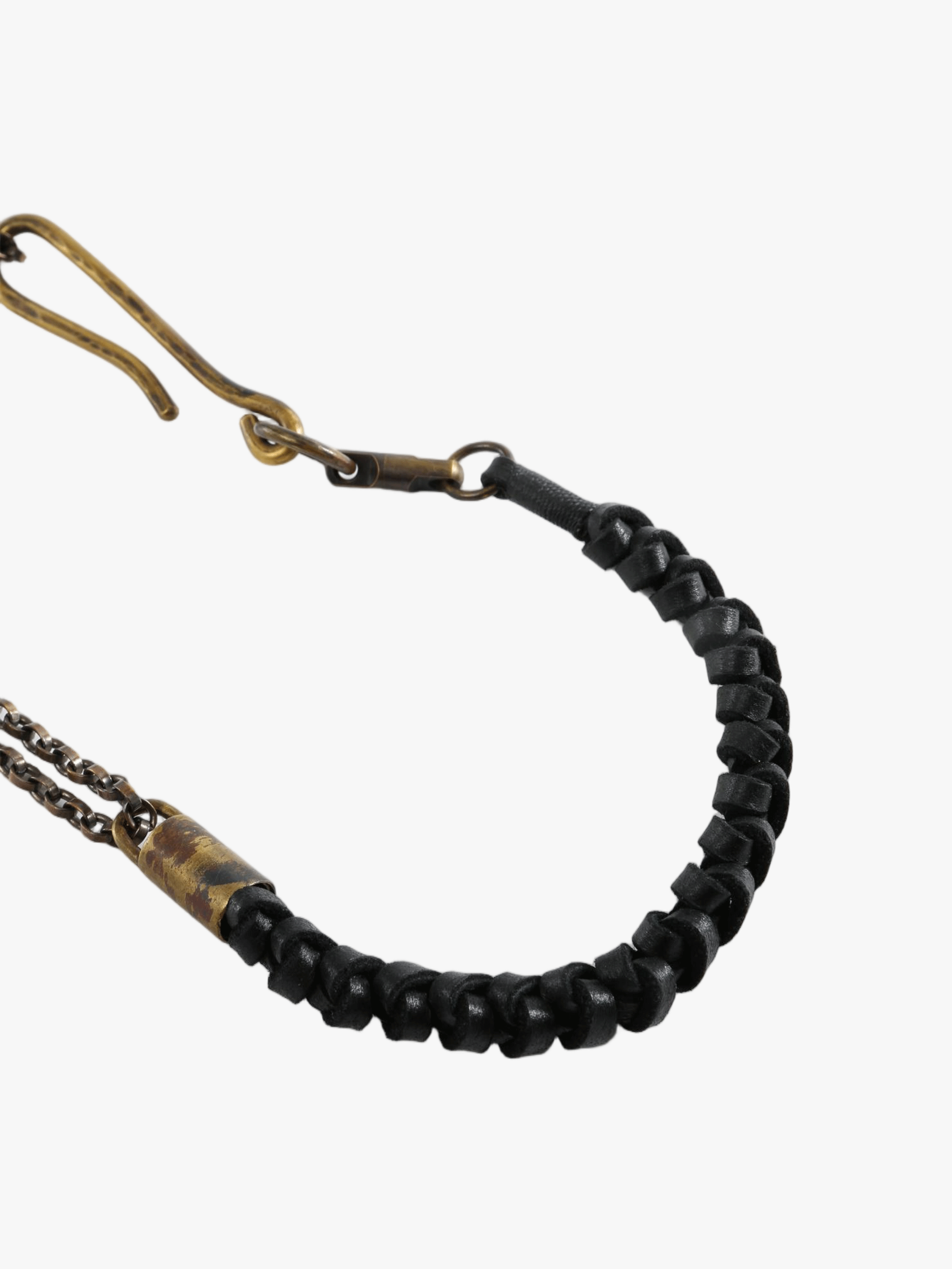 Black accessories, front view