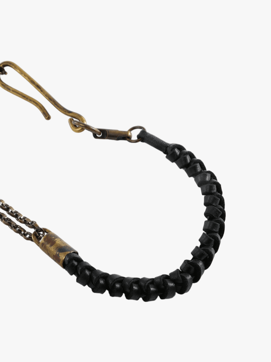 Black accessories, front view