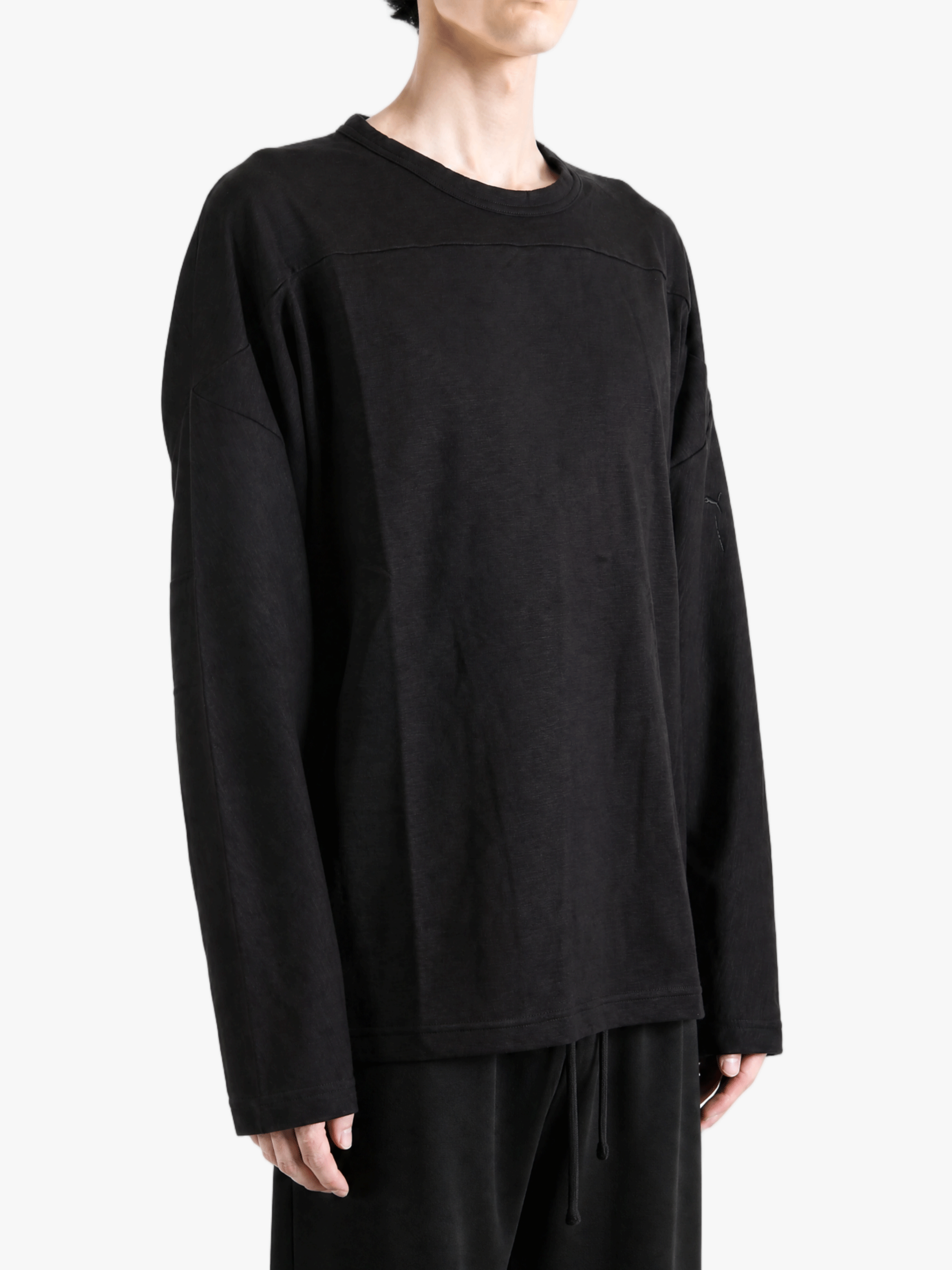 Black t-shirt, full body view