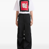 Black pants,full body view