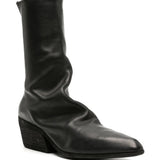 Black boots, front view
